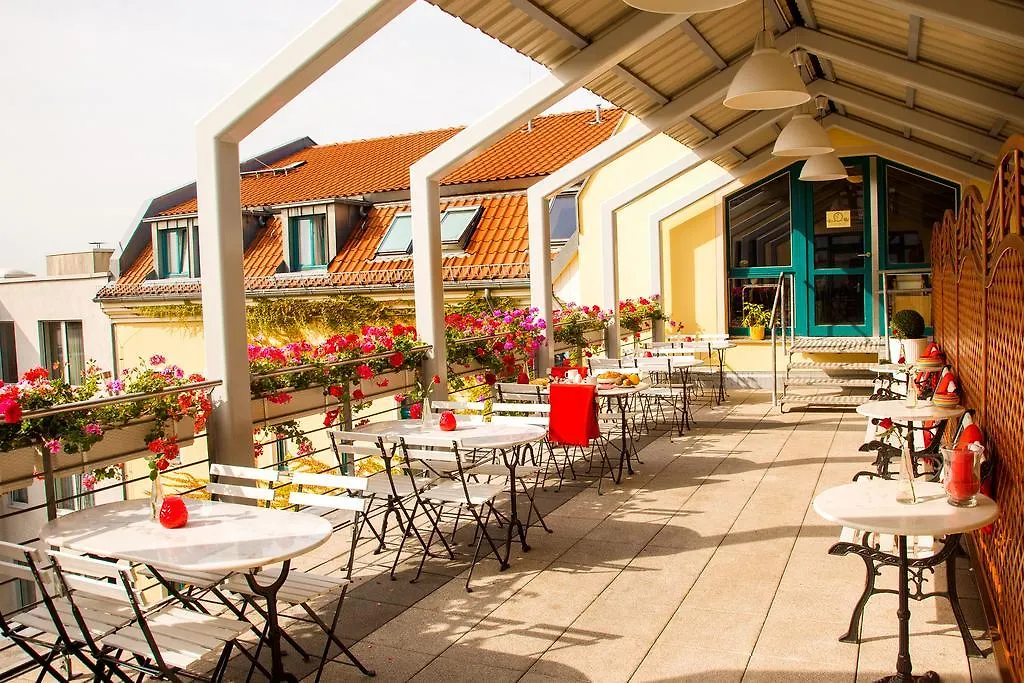 Mikon Eastgate Hotel - City Centre location